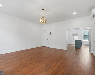 1006 Pine Street - Photo Thumbnail 3
