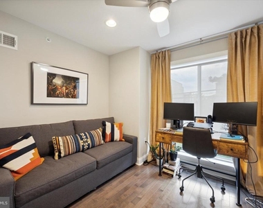 2137 N Darien Street - Photo Thumbnail 5