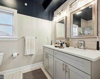 2137 N Darien Street - Photo Thumbnail 9