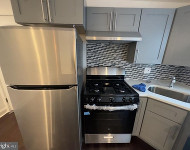 1635 W Girard Avenue - Photo Thumbnail 1