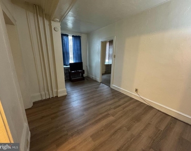 261 N York Street - Photo Thumbnail 4
