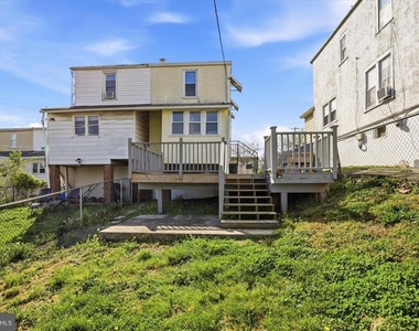 226 N Warren Street - Photo Thumbnail 23