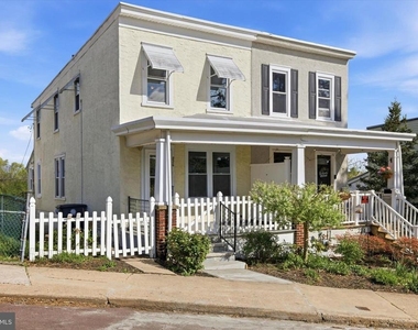 226 N Warren Street - Photo Thumbnail 1