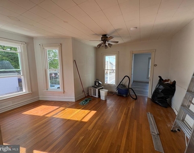 50 E North Street - Photo Thumbnail 6