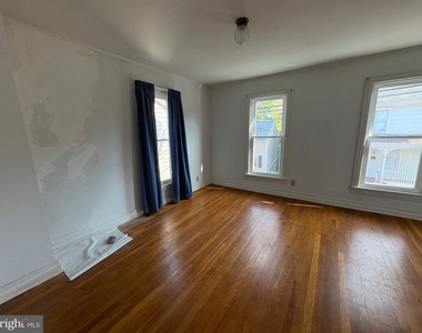 50 E North Street - Photo Thumbnail 7