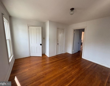 50 E North Street - Photo Thumbnail 8