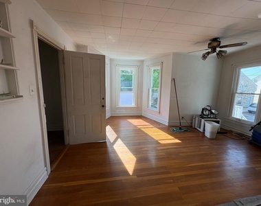 50 E North Street - Photo Thumbnail 5