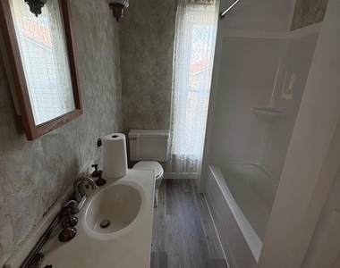 50 E North Street - Photo Thumbnail 3