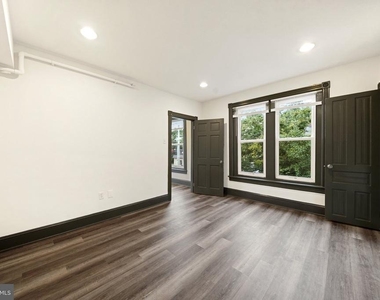 119 S Broad Street - Photo Thumbnail 2