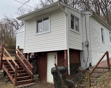 44 S Brandywine Avenue - Photo Thumbnail 2