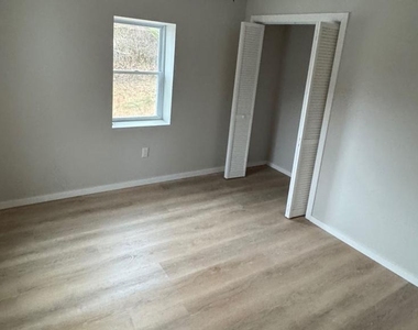 44 S Brandywine Avenue - Photo Thumbnail 10