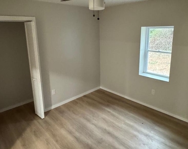 44 S Brandywine Avenue - Photo Thumbnail 11