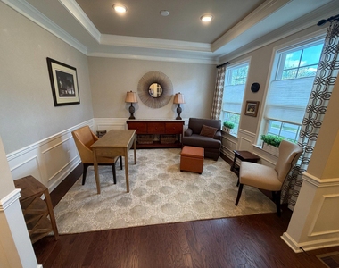 528 Kerry Court - Photo Thumbnail 6
