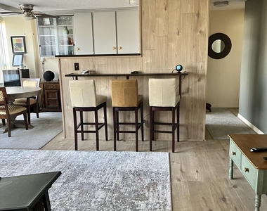 8900 E Jefferson Avenue - Photo Thumbnail 5
