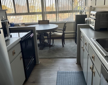 8900 E Jefferson Avenue - Photo Thumbnail 2