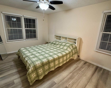 48 Chamberlin Court - Photo Thumbnail 5