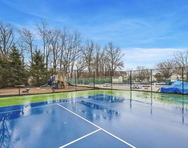 48 Chamberlin Court - Photo Thumbnail 17