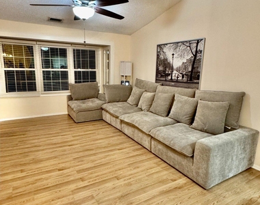 48 Chamberlin Court - Photo Thumbnail 14