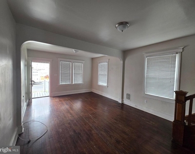 106 Main Street - Photo Thumbnail 3