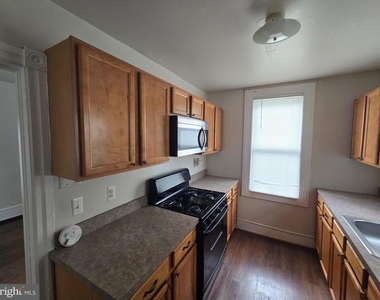 106 Main Street - Photo Thumbnail 7