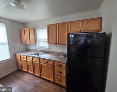 106 Main Street - Photo Thumbnail 8