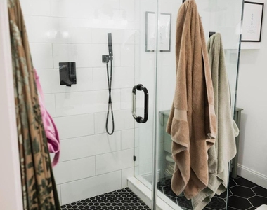 70 Sartori Avenue - Photo Thumbnail 26