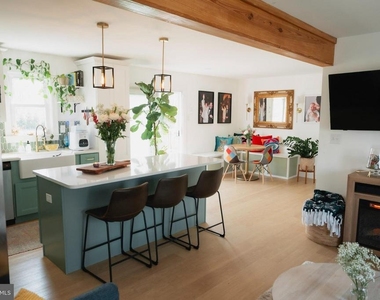 70 Sartori Avenue - Photo Thumbnail 12
