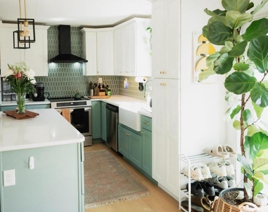 70 Sartori Avenue - Photo Thumbnail 9