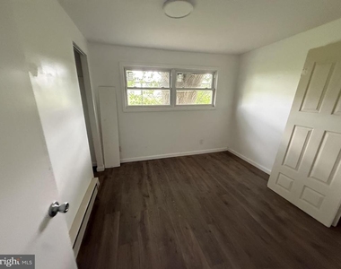 124 E Main Street - Photo Thumbnail 11