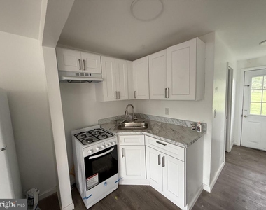 124 E Main Street - Photo Thumbnail 9