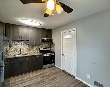 522 70th Street - Photo Thumbnail 7