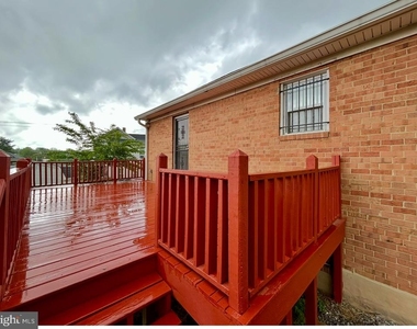 522 70th Street - Photo Thumbnail 12