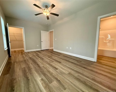 188 Gallery Drive - Photo Thumbnail 13