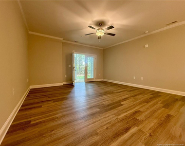 188 Gallery Drive - Photo Thumbnail 2