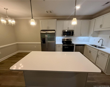 188 Gallery Drive - Photo Thumbnail 16
