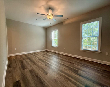 188 Gallery Drive - Photo Thumbnail 12