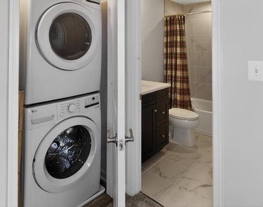 10570 Sally Ride Lane - Photo Thumbnail 18