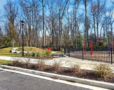 10570 Sally Ride Lane - Photo Thumbnail 31