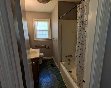 1403 Mack Street - Photo Thumbnail 9
