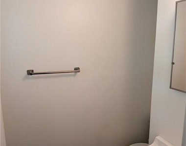 1403 Mack Street - Photo Thumbnail 2