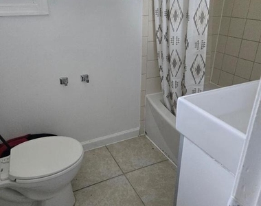 541 Wilson Bridge Drive - Photo Thumbnail 5