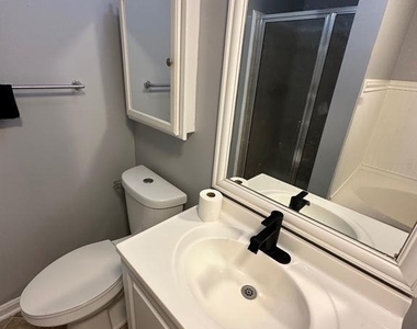 9708 Lake Pointe Court - Photo Thumbnail 19