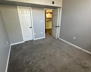 9708 Lake Pointe Court - Photo Thumbnail 13