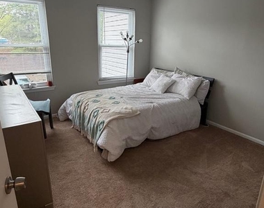 20313 Beaconfield Terrace - Photo Thumbnail 9