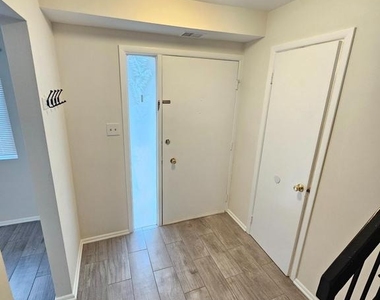 17445 Hoskinson Road - Photo Thumbnail 3