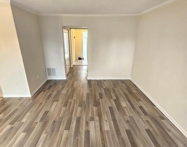 17445 Hoskinson Road - Photo Thumbnail 12