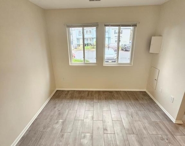 17445 Hoskinson Road - Photo Thumbnail 4