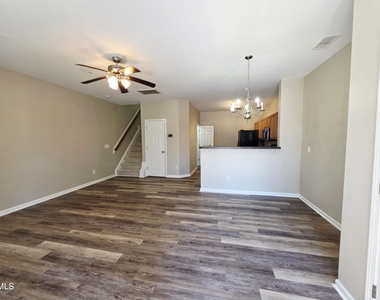 1111 Consortium Drive - Photo Thumbnail 8
