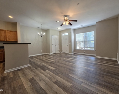1111 Consortium Drive - Photo Thumbnail 9