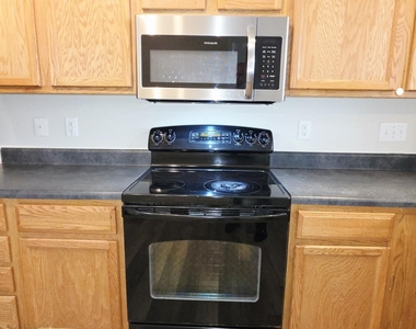 1111 Consortium Drive - Photo Thumbnail 5